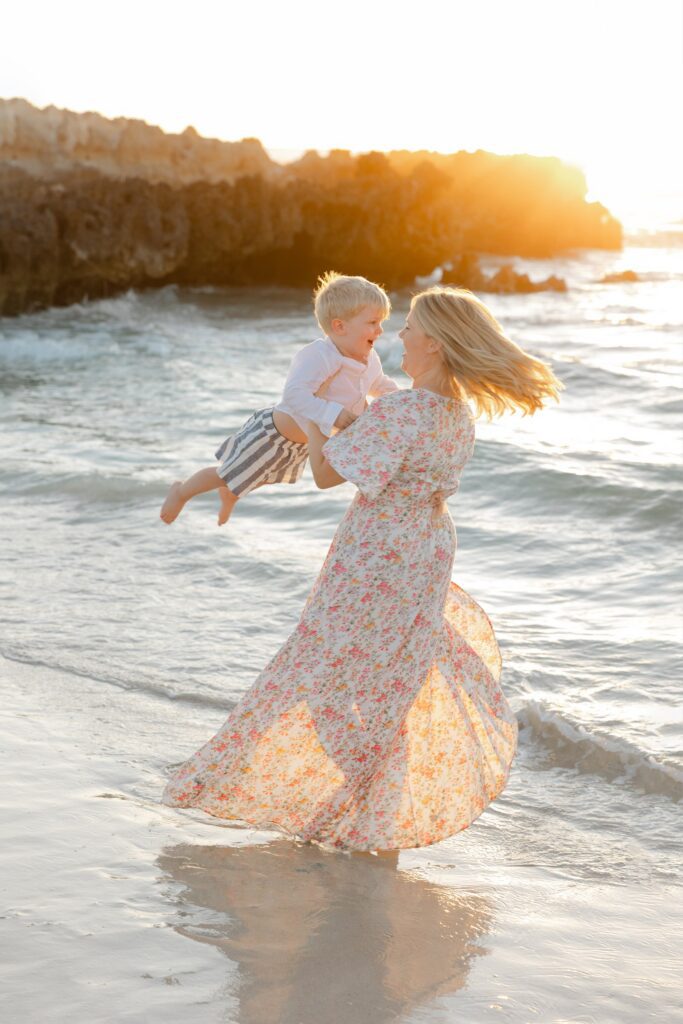 Perth family photographer golden hour session at local beach location